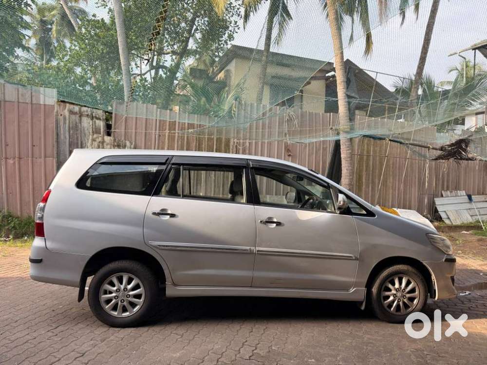 Toyota Innova 2.5 V 7 Str, 2012, Diesel