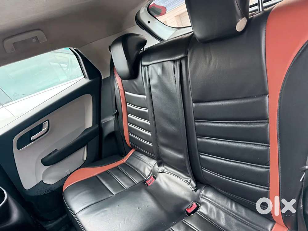 Tata Altroz Dark 2023 Petrol Automatic