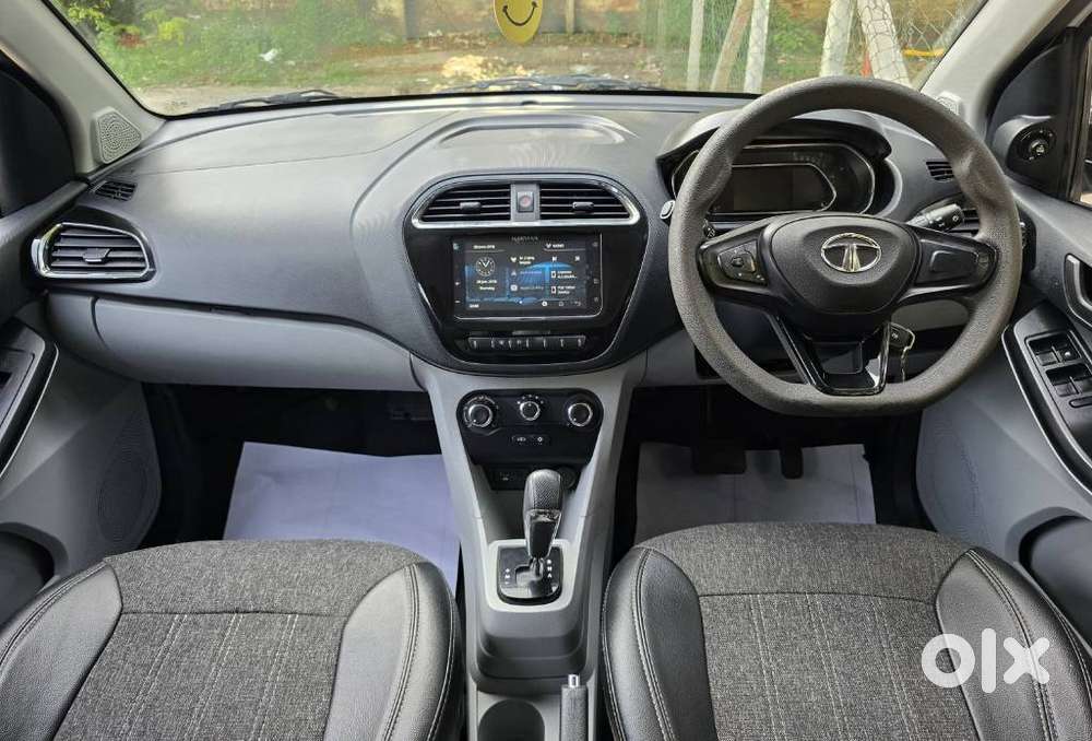Tata Tiago 1.2 Revotron Xza, 2022, Petrol