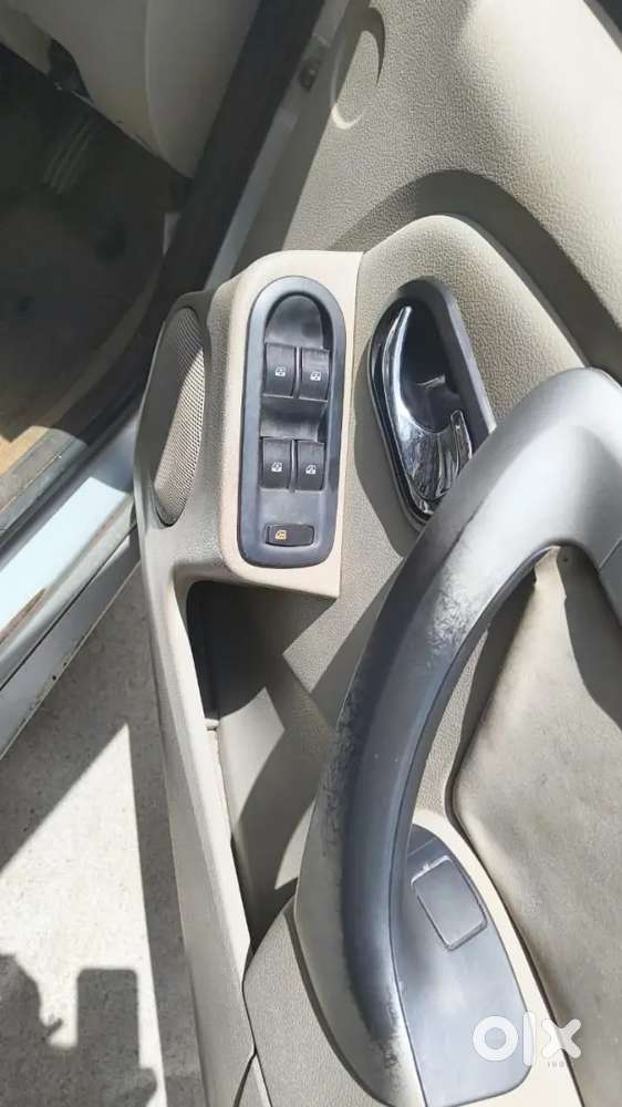 Nissan teranno