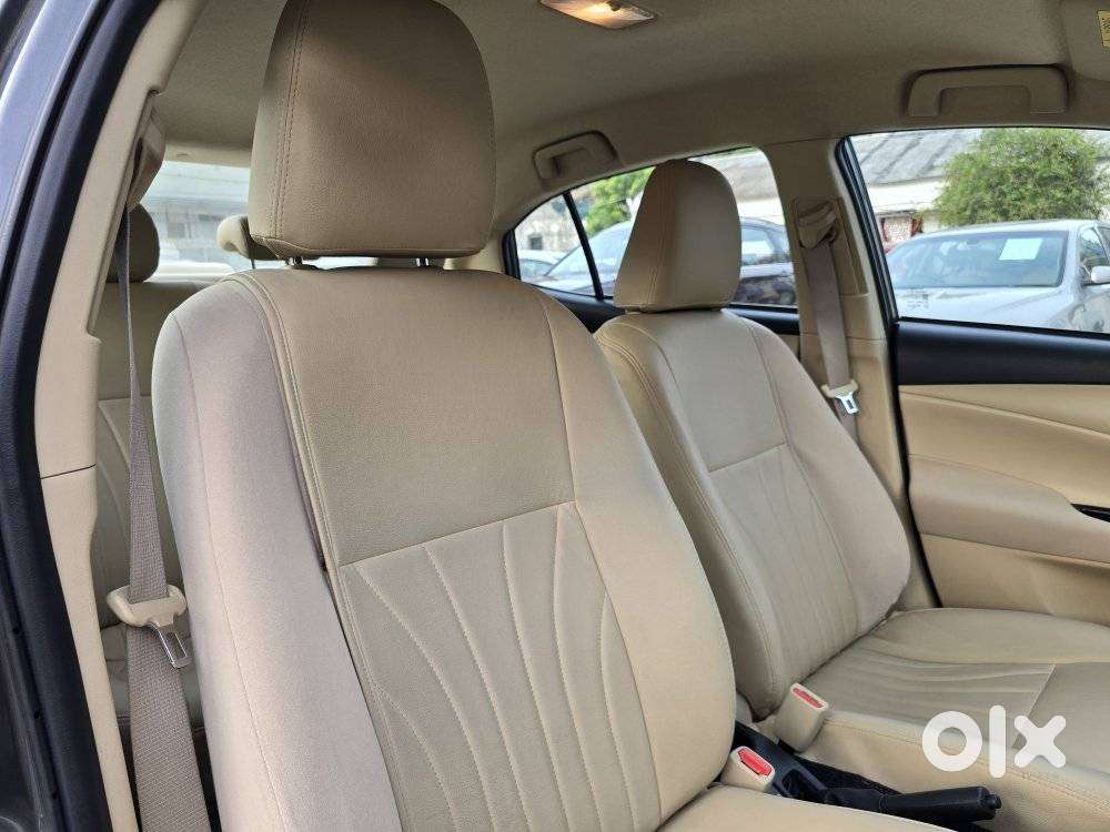 Toyota Yaris J Cvt, 2019, Petrol