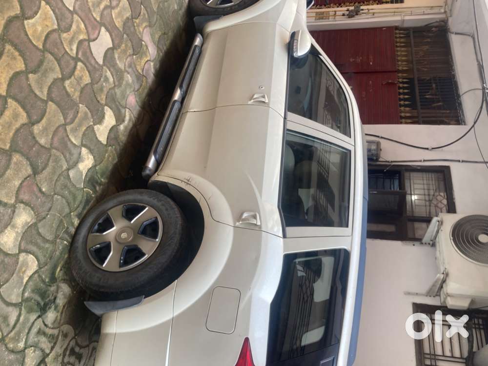 Mahindra Xuv500 W8 2015