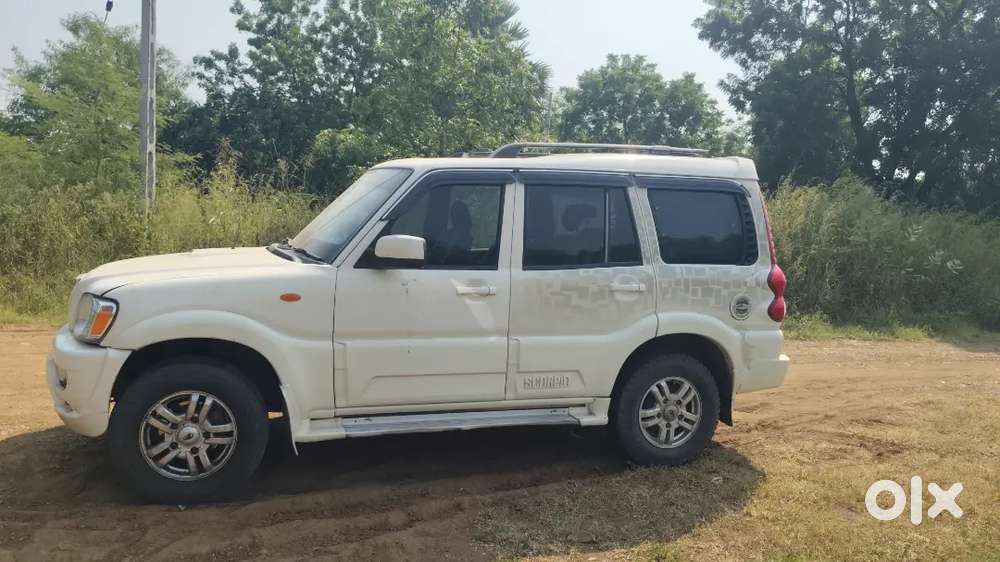 Mahindra Scorpio Vlx 2013