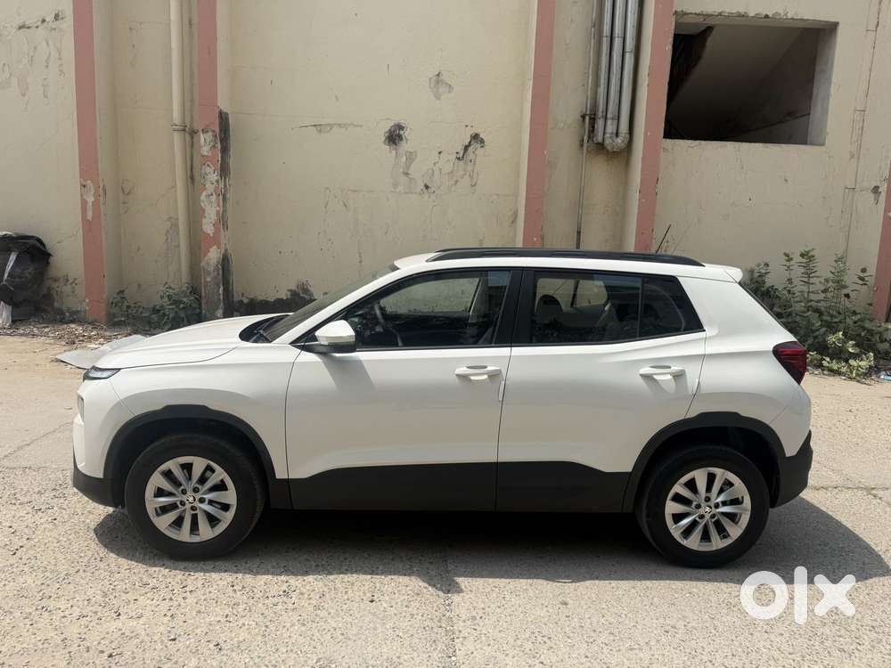 Skoda Kylaq Signature At, 2025, Petrol