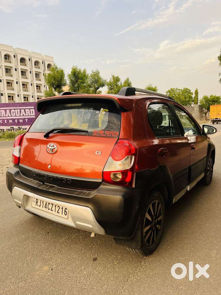 Toyota Etios Cross 1.2l G, 2015, Petrol