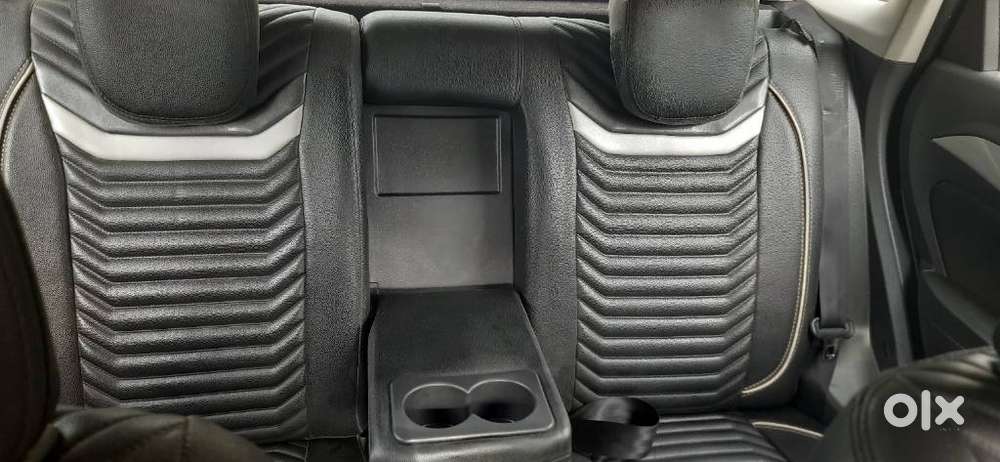 Maruti Suzuki Brezza Zdi+ Dual Tone, 2017, Diesel