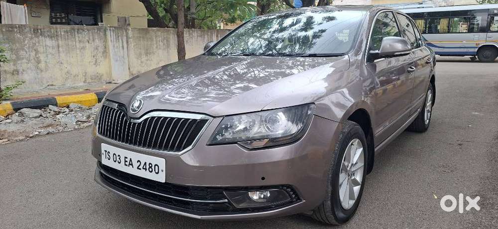 Skoda Superb Elegance 2.0 Tdi Cr At, 2014, Diesel