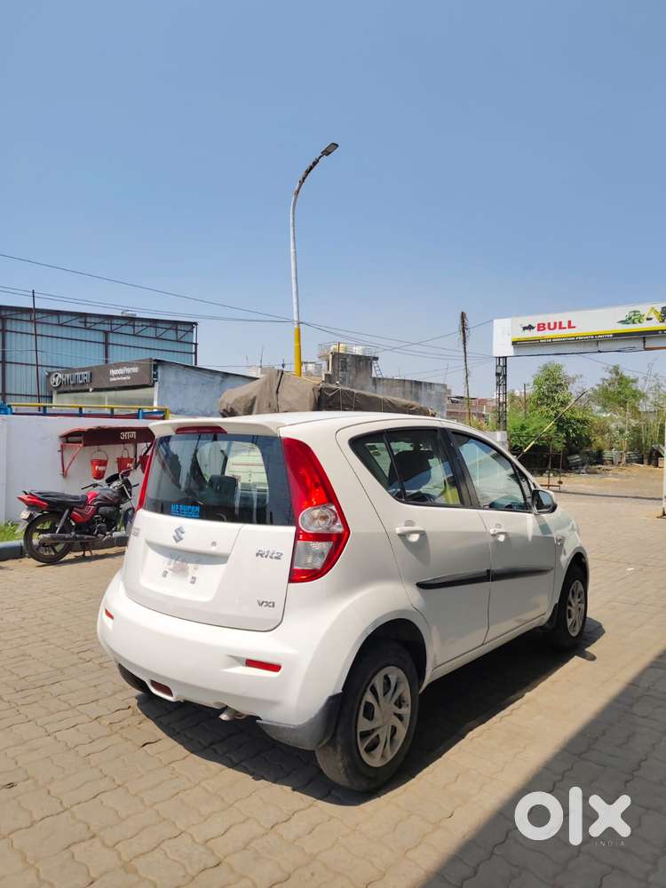 Maruti Suzuki Ritz Vxi, 2014, Petrol