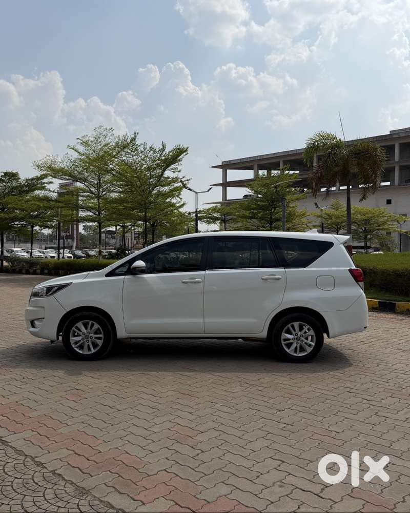 Toyota Innova Crysta 2.4 G (upgraded To 2025 Facelift Look) For Sale