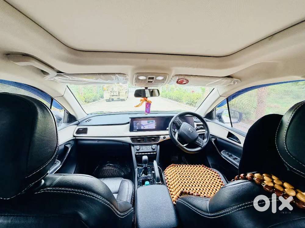 December 2024 - Mahindra Xuv7oo Ax5 D At