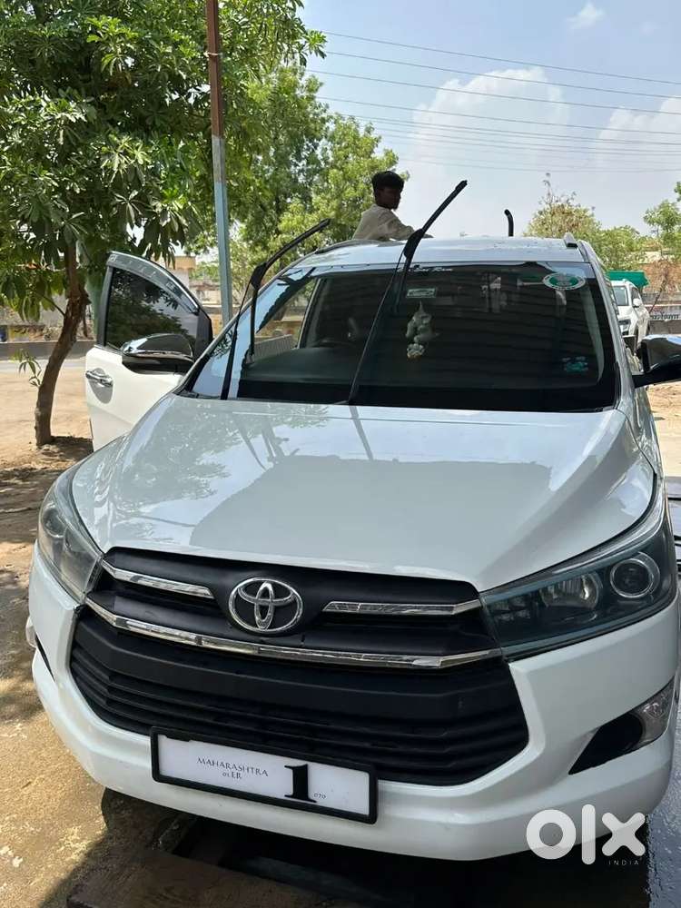 Toyota Innova Crysta