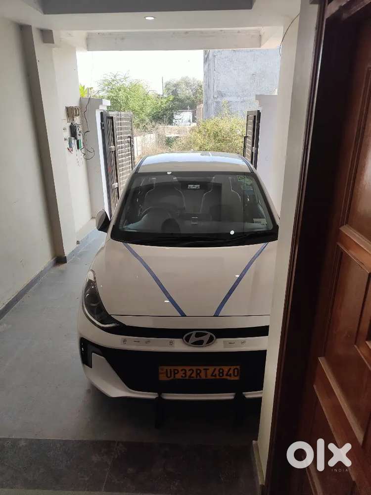 Hyundai Aura 2025 Cng & Hybrids 25000 Km Driven