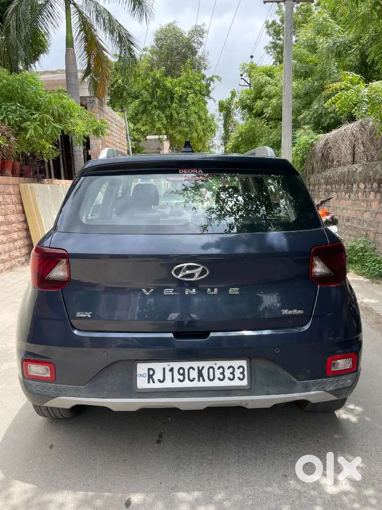 Hyundai Venue 1.0 Turbo Sx+ Dct 2019  Single Owner  ₹9 Lakh