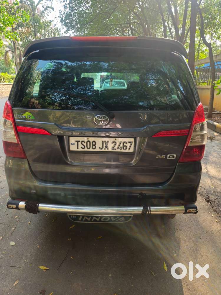 Toyota Innova 2.5 G (diesel) 8 Seater Bs Iv, 2015, Diesel