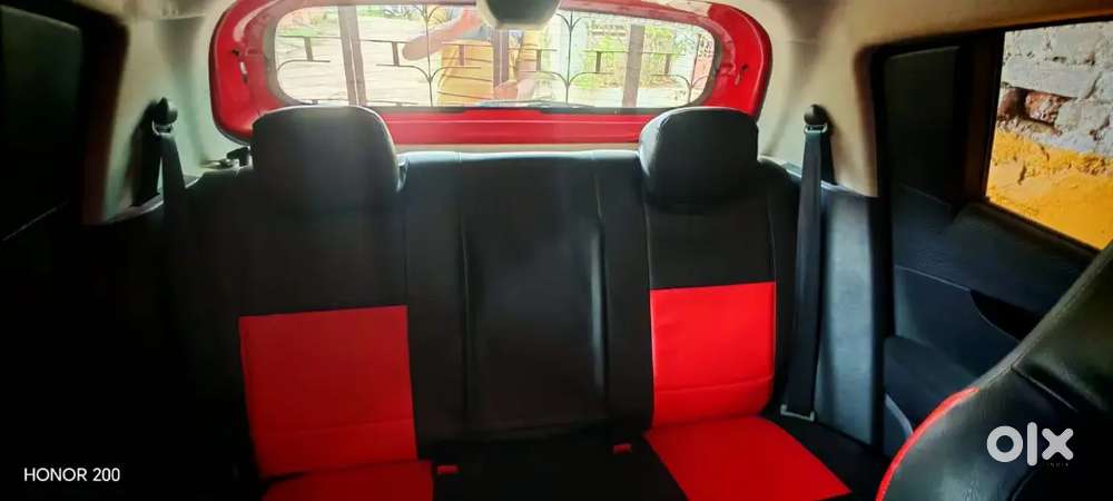 Top-model Mahindra Kuv100 Nxt K8 Petrol Dual Tone