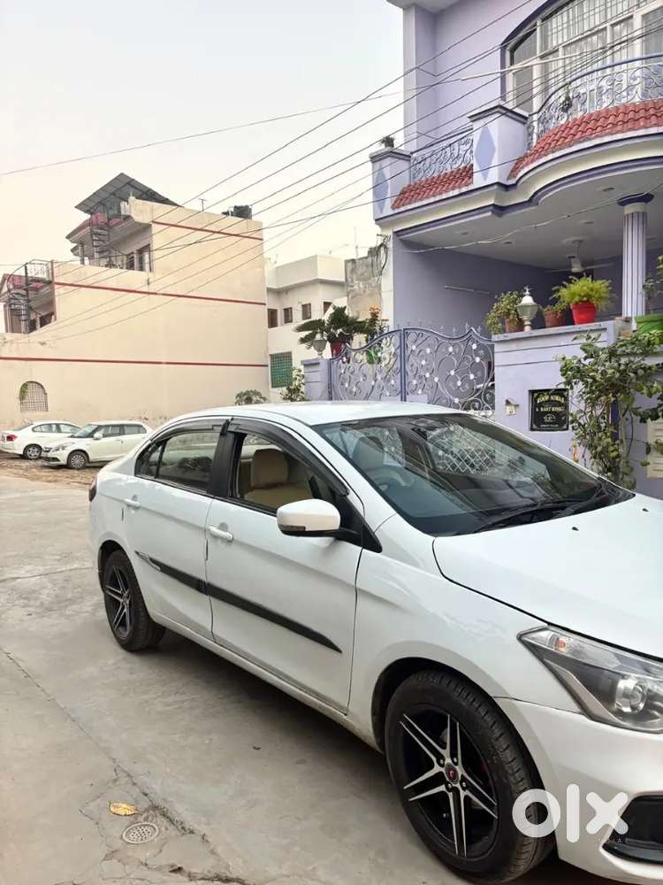 Maruti Suzuki Ciaz 2015 Diesel 116856 Km Driven