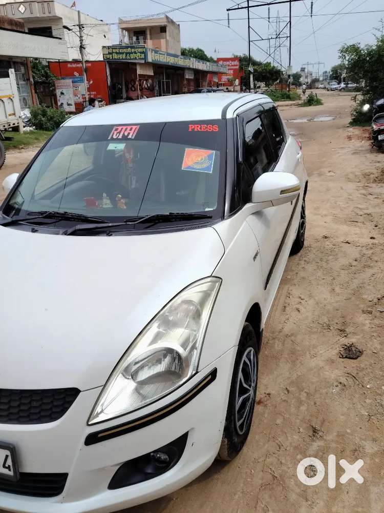 Maruti Suzuki Swift Rs 2013 Diesel Manual Accilent Condition