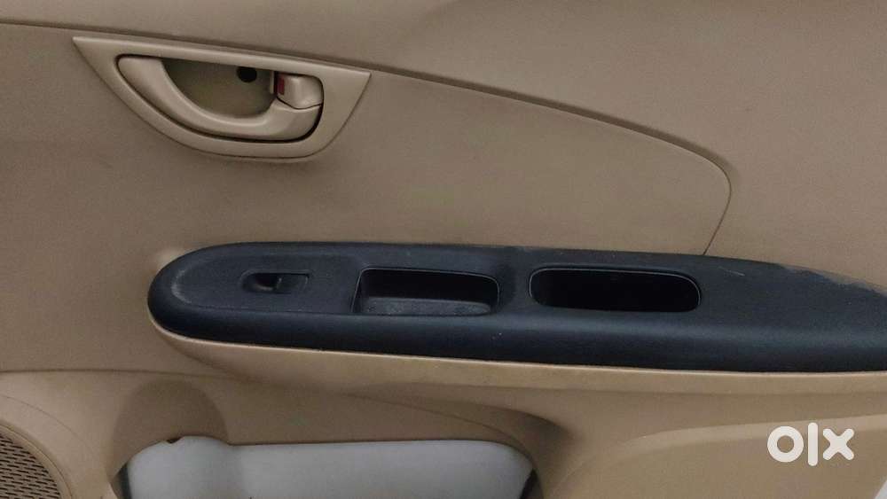 Honda Brio E Mt, 2015, Petrol