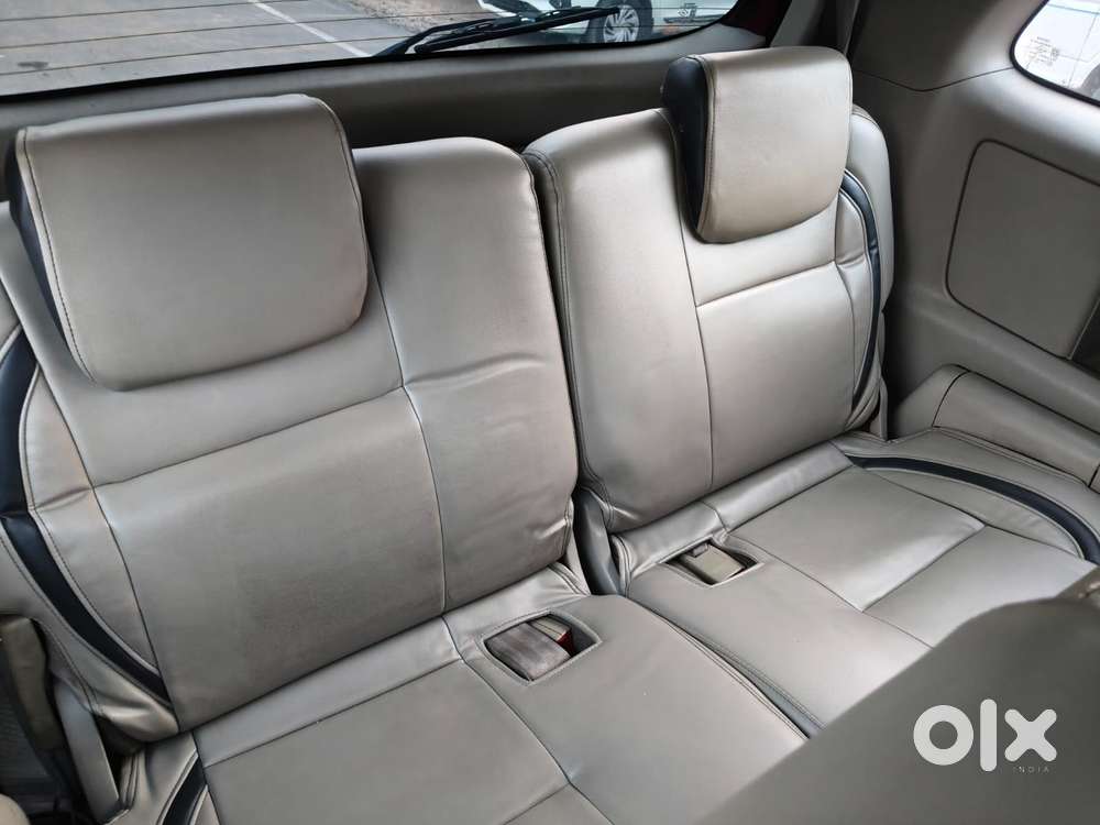 Toyota Innova 2.5 V 7 Str, 2012, Diesel