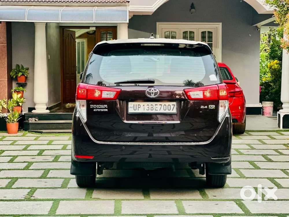 Toyota Innova Crysta 2018