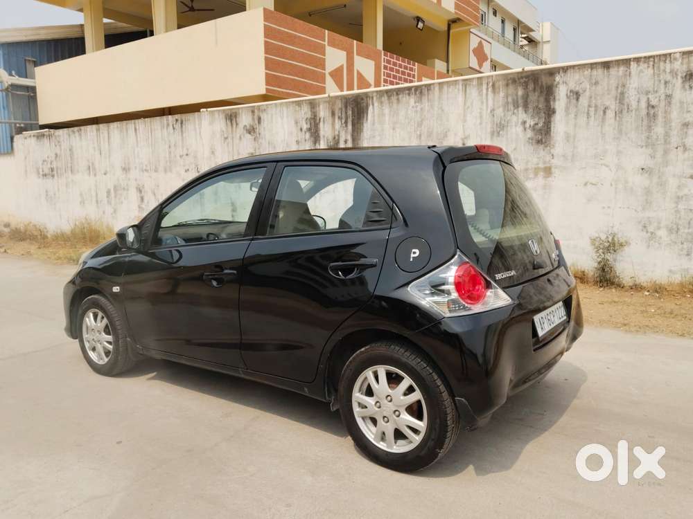 Honda Brio V Automatic, 2013, Petrol