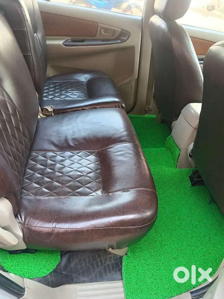 Toyota Innova 2014 Diesel 200000 Km Driven