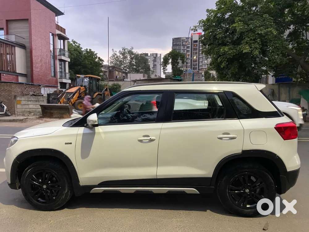 Maruti Suzuki Vitara Brezza Zdi Plus Amt Dual Tone, 2018, Diesel