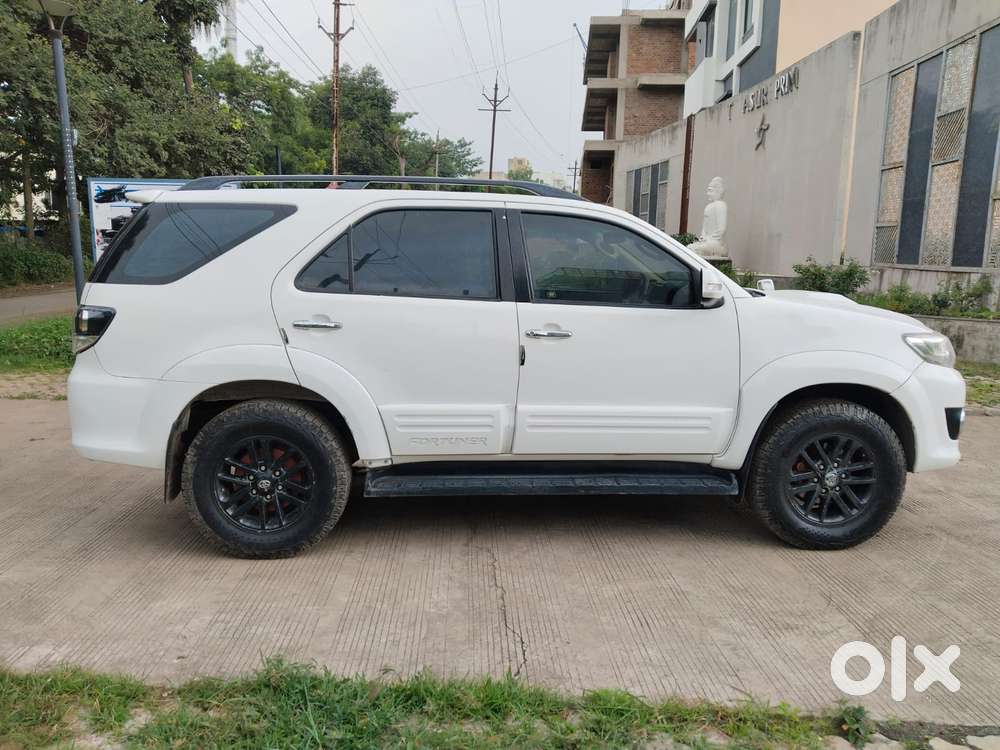 Toyota Fortuner 4x2 Manual, 2016, Diesel