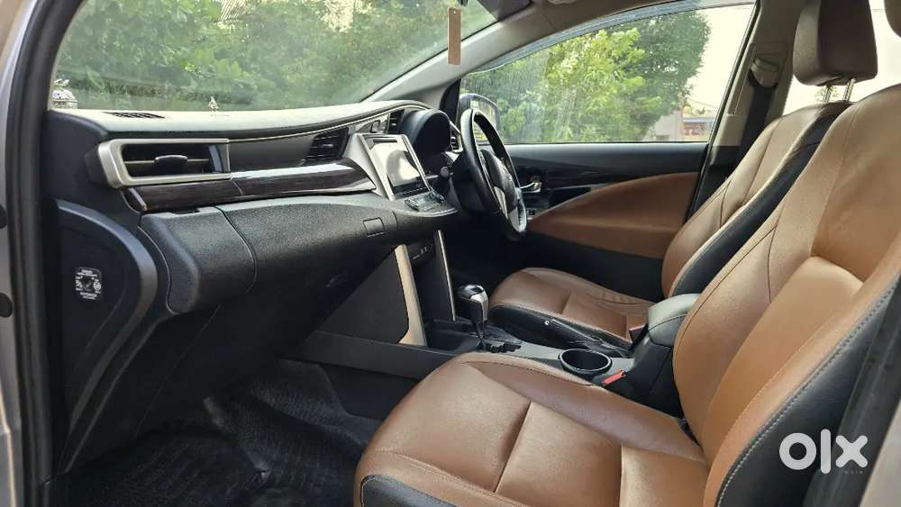 Toyota Innova Crysta 2017 Diesel 98000 Km Driven