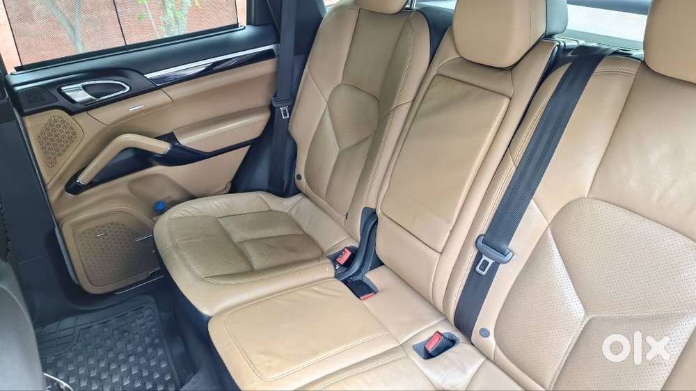 Porsche Cayenne 2016 Diesel Well Maintained