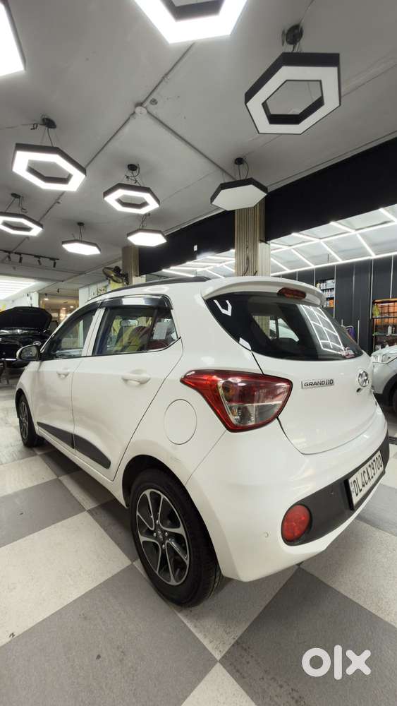 Hyundai Grand I10 Sportz (o) 1.2 At Vtvt, 2019, Petrol