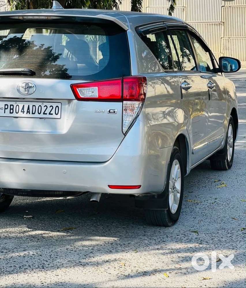 Toyota Innova Crysta 2.4 G Mt, 2018, Diesel