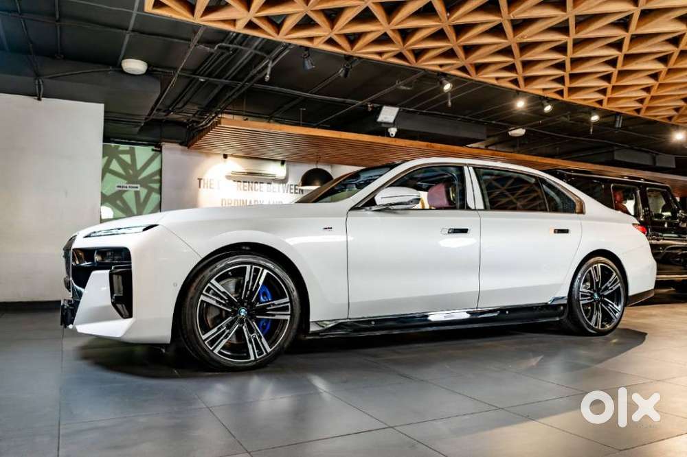 Bmw I7 Xdrive60, 2025, Electric