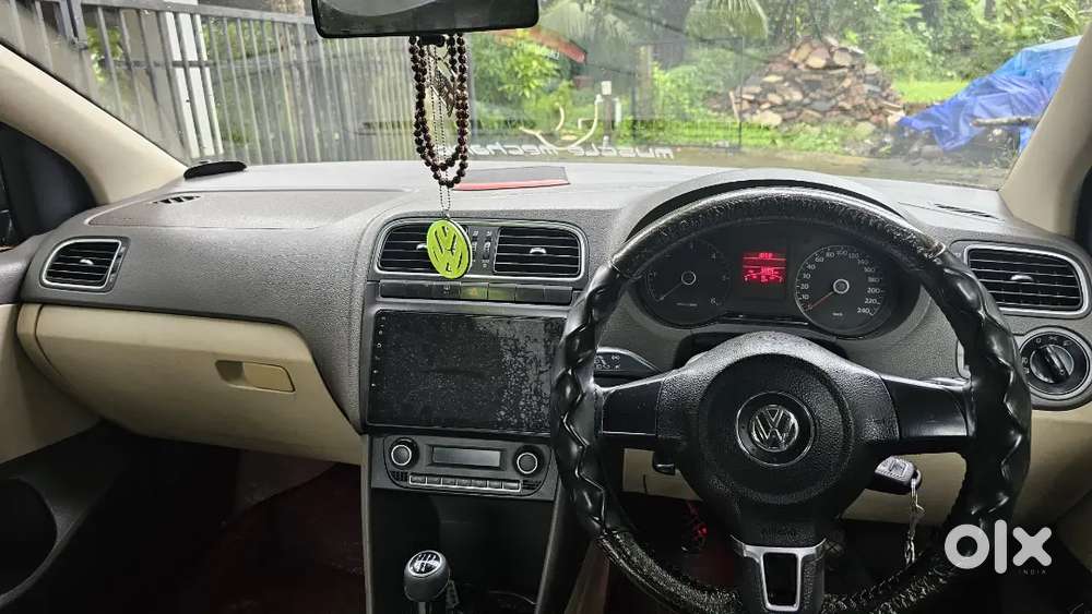 Volkswagen Vento Diesel 1.6 Highline 2011. Turbo