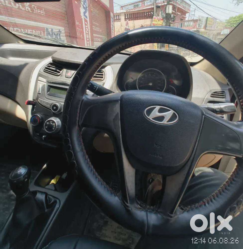 Hyundai Eon Top Model