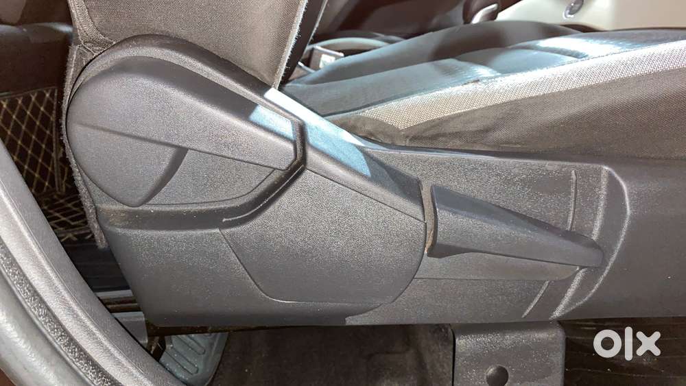 Nissan Magnite 1.0 Xv Turbo Cvt Dual Tone, 2021, Petrol