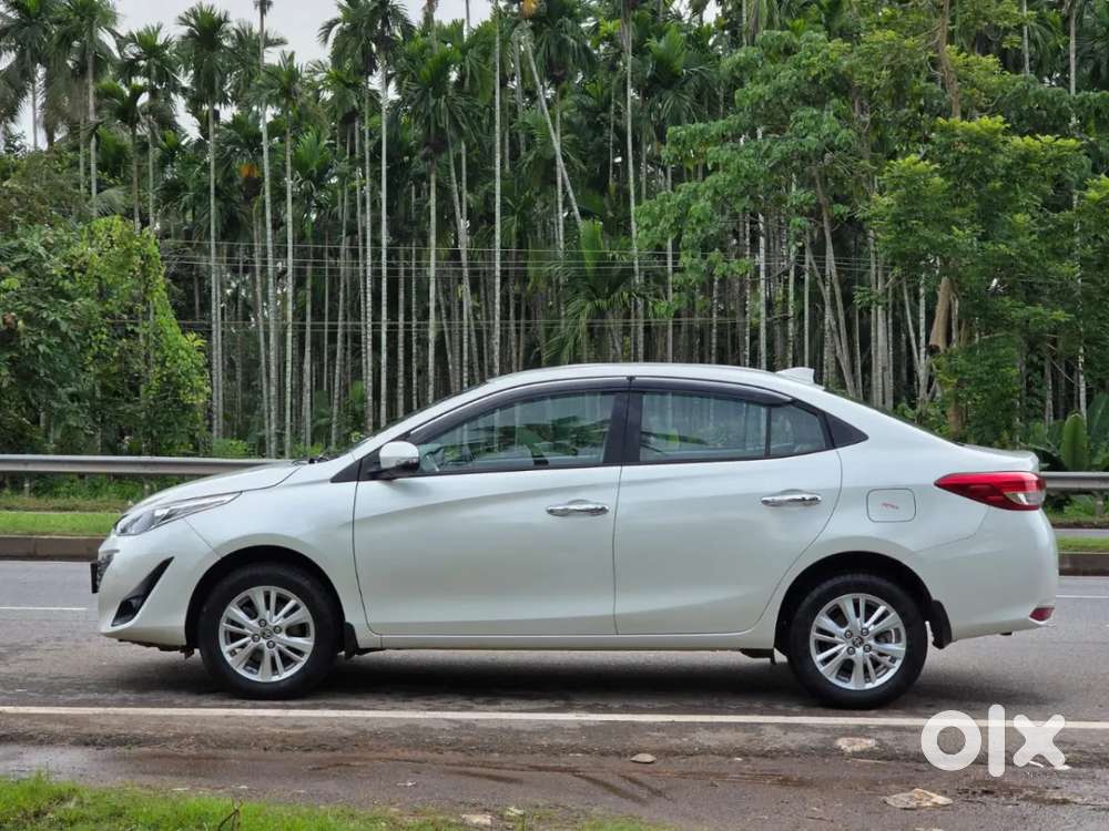 Toyota Yaris Vx Cvt, 2018, Petrol