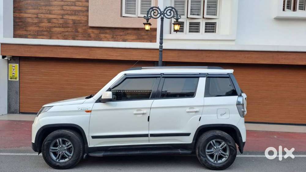 Mahindra Tuv 300 T10, 2019, Diesel