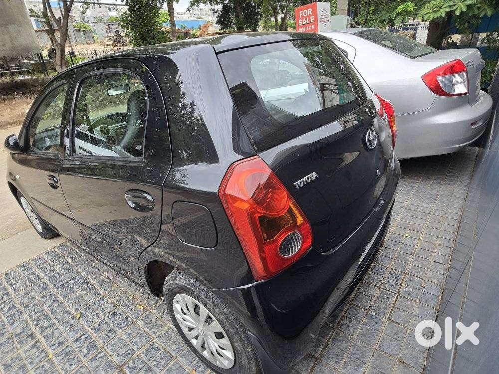 Toyota Etios Liva G, 2011, Petrol