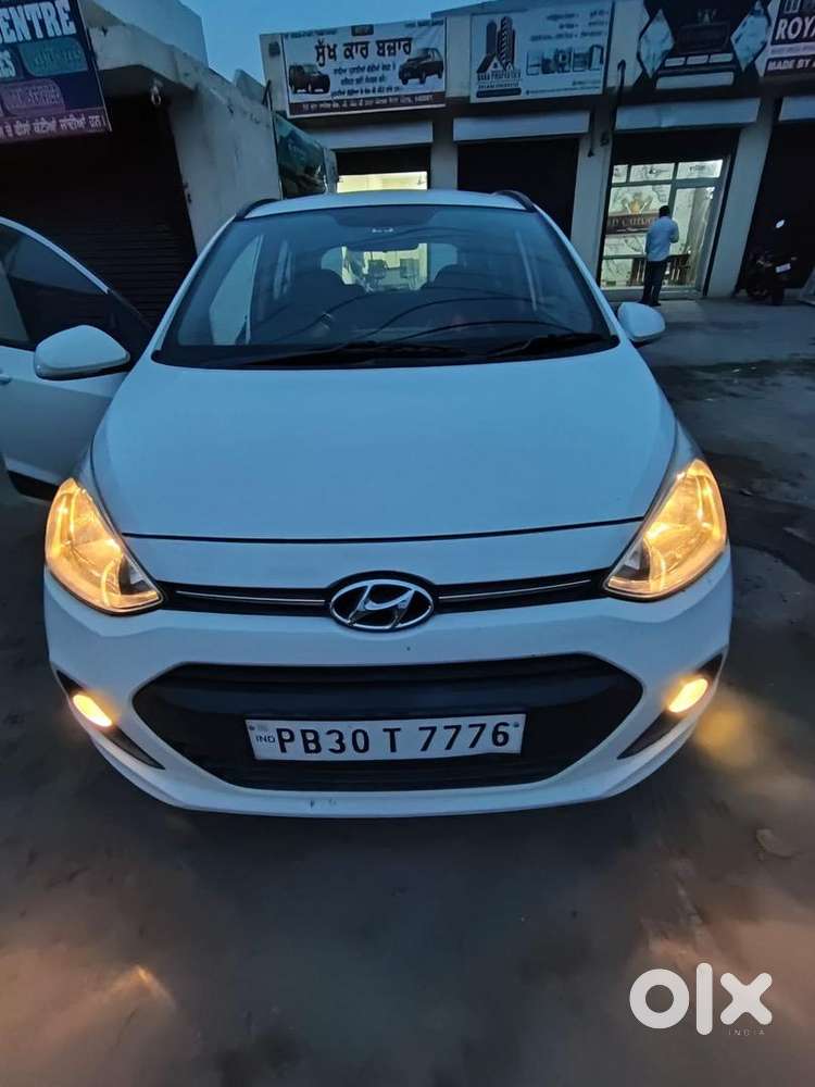 Hyundai Grand I10 2016 Petrol Well Maintained