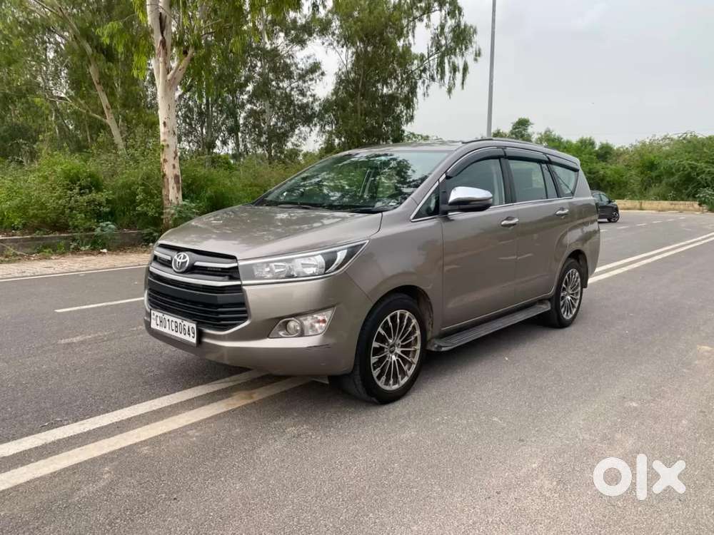 Toyota Innova Crysta 2.4 G Plus Mt 7 Str, 2020, Diesel
