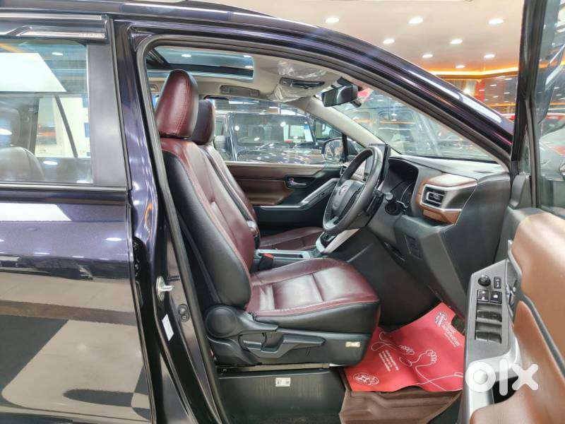 Toyota Innova Hycross 2.0 Vx (o) Hybrid 7 Str, 2024, Petrol