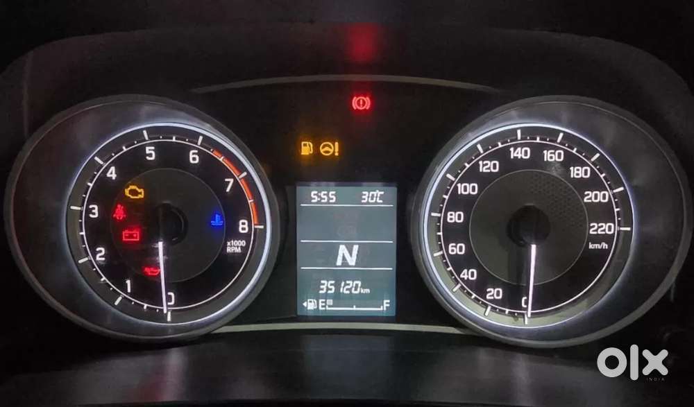 Maruti Suzuki Dzire Vxi Ags, 2022, Petrol