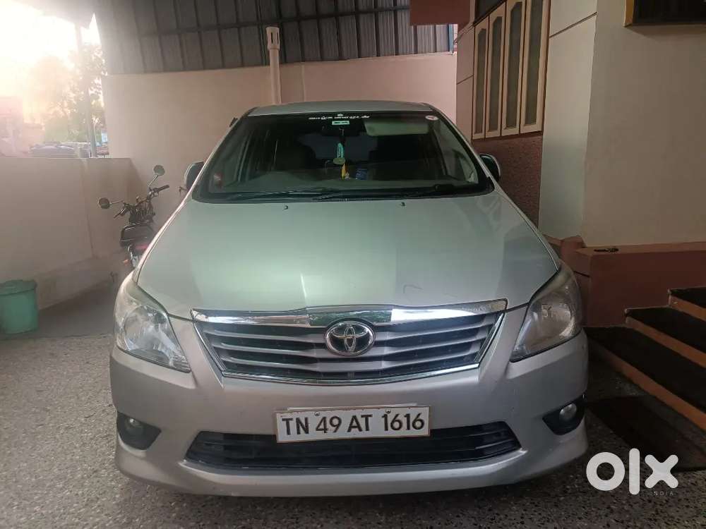Toyota Innova 2012 Diesel 210000 Km Driven