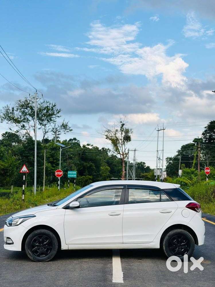 Hyundai Elite I20 Sportz (o) 1.2 Mt, 2017, Petrol