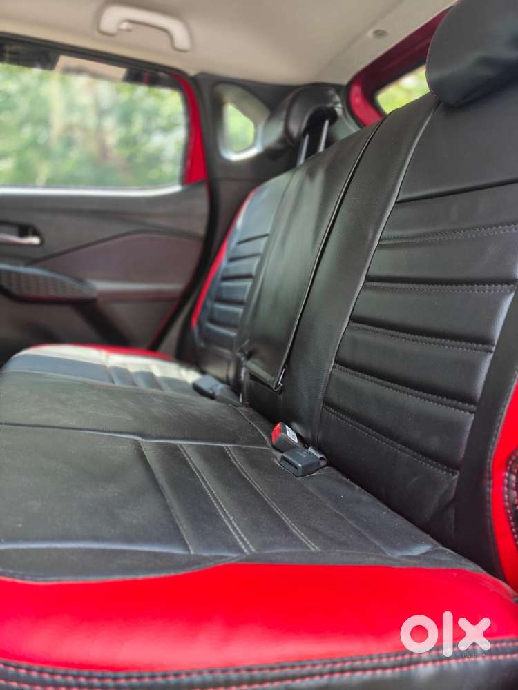 Nissan Magnite N-connecta Mt, 2025, Petrol