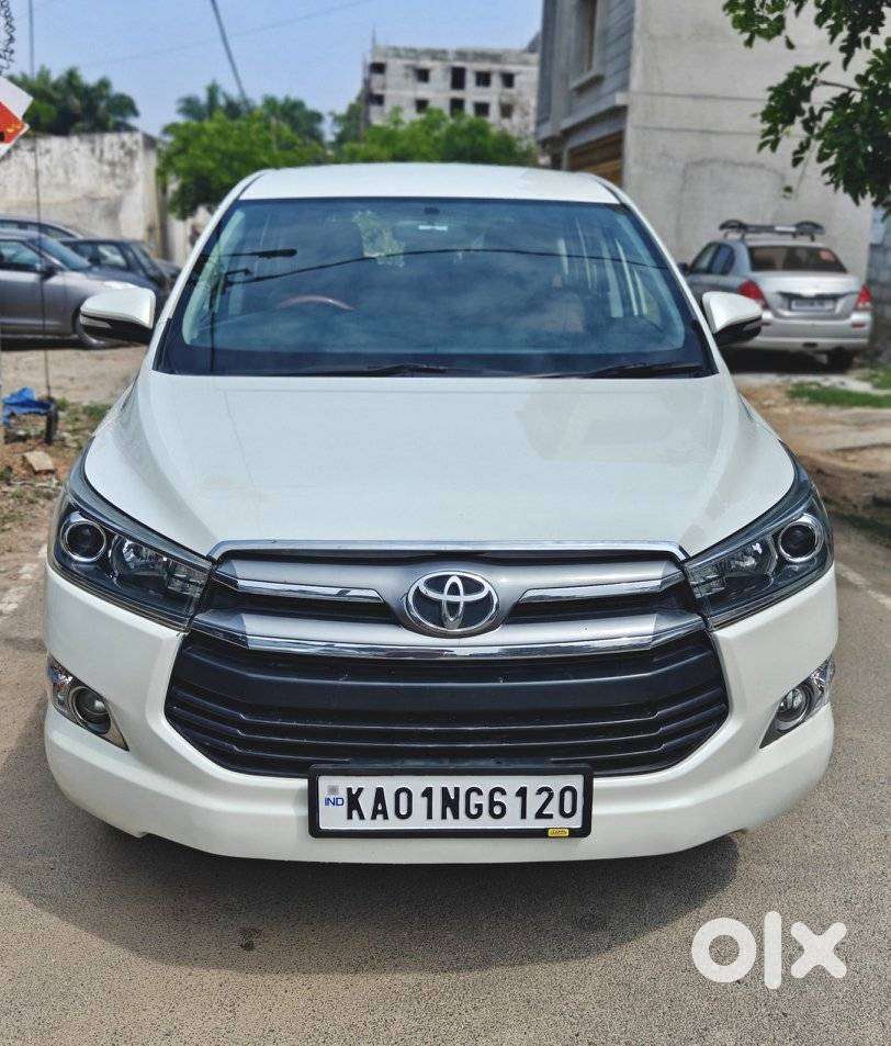 Toyota Innova Crysta 2.4 Vx Mt 8s, 2016, Diesel