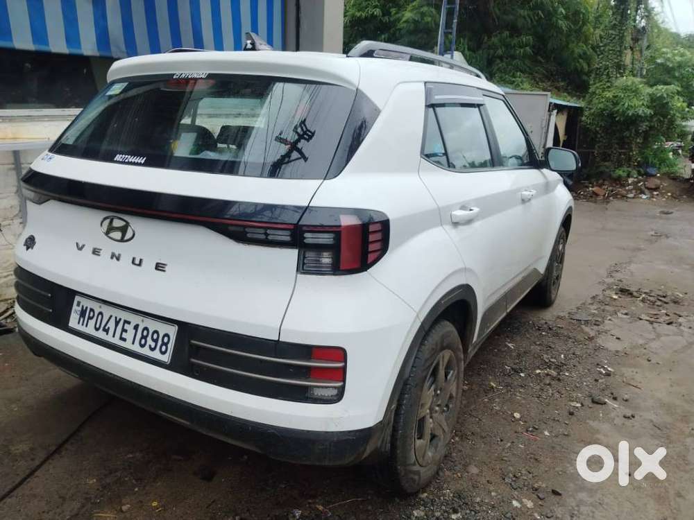 Hyundai Venue 2024 Last Month