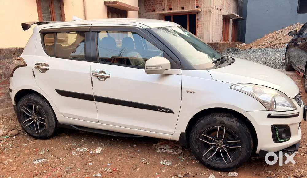 Maruti Suzuki Swift 2015 Petrol Well Maintained