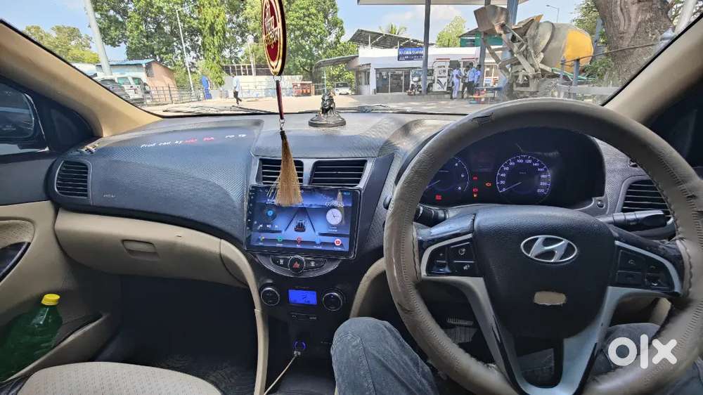 Hyundai Verna 2012
